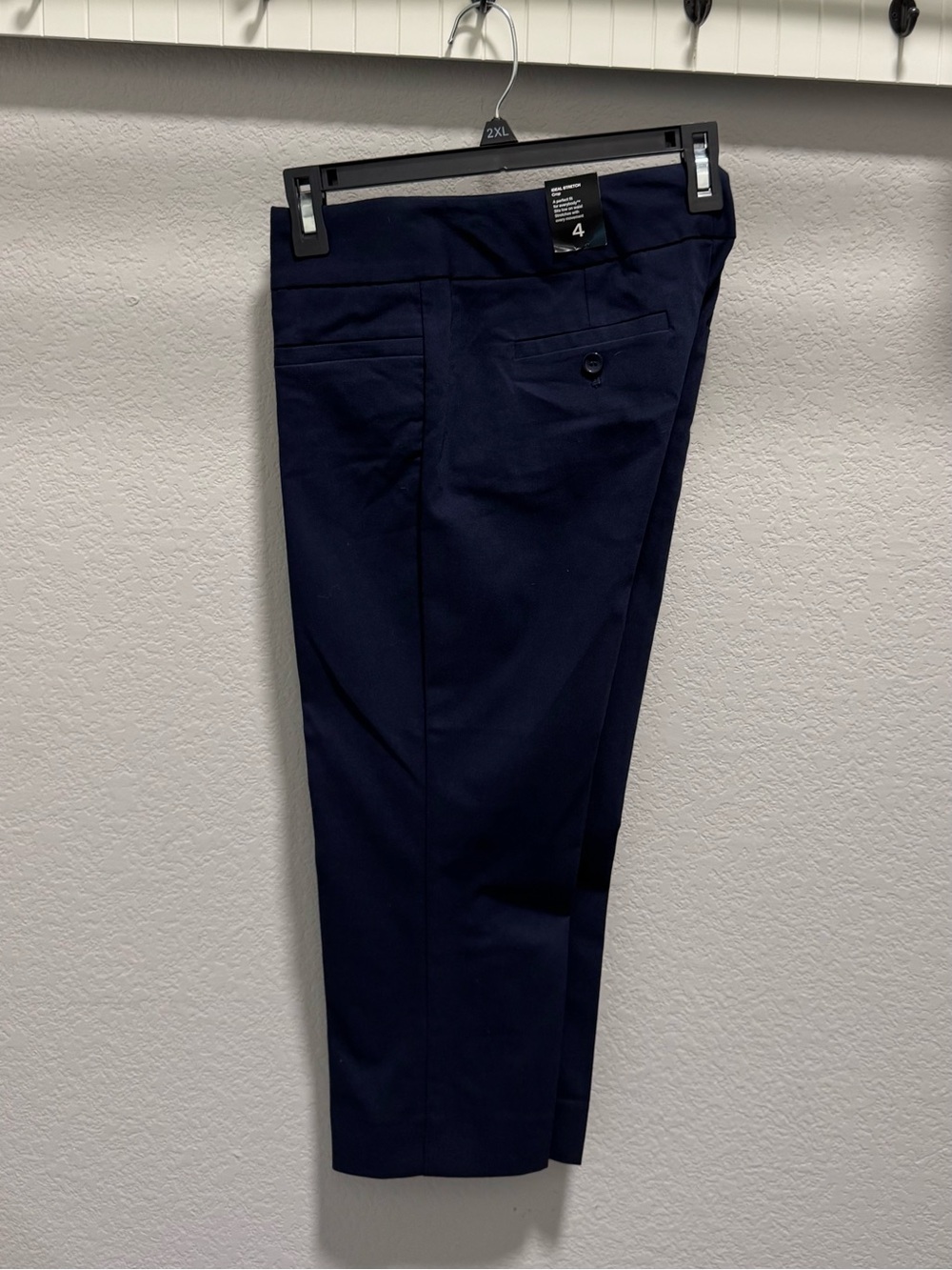 The Limited Women's Navy Ideal Stretch Cropped Pants